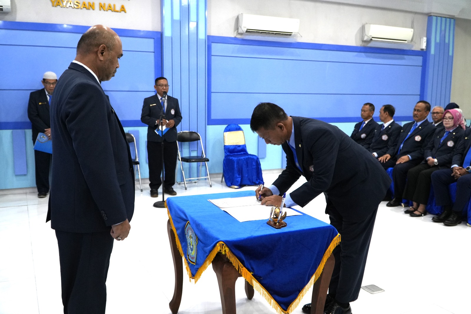 Rektor Universitas Hang Tuah Lantik Kepala Koperasi Karyawan (Kopkar) Universitas Hang Tuah