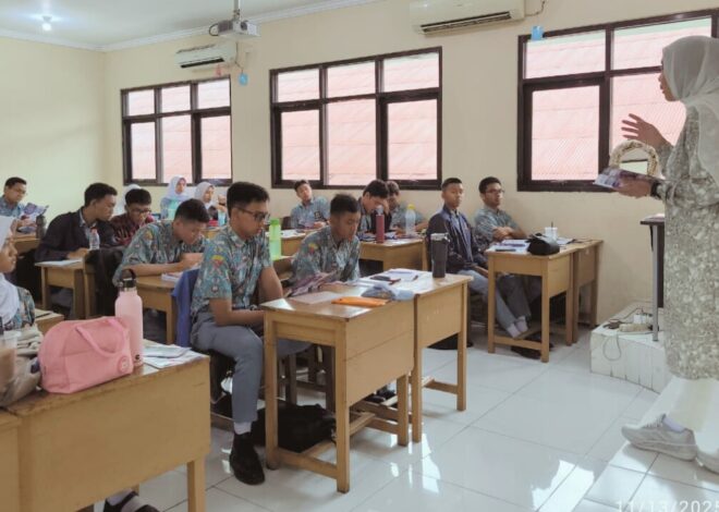 Universitas Hang Tuah Hadir di Open House SMA Hang Tuah 2 Sidoarjo: Bangun Antusiasme Siswa Lewat Presentasi Kelas yang Interaktif