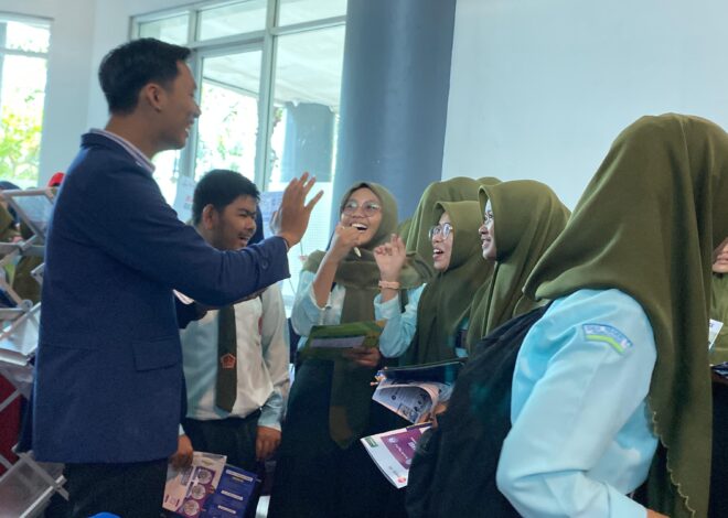 UHT Hadiri Pameran Pendidikan MGBK Kabupaten Kediri di Convention Hall SLG