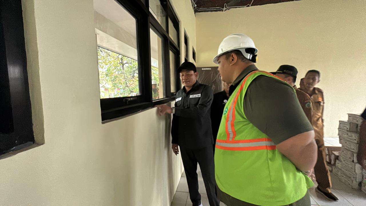 Bupati Sidoarjo Sidak Pembangunan SDN Suko, Pastikan Kualitas Sesuai Standar