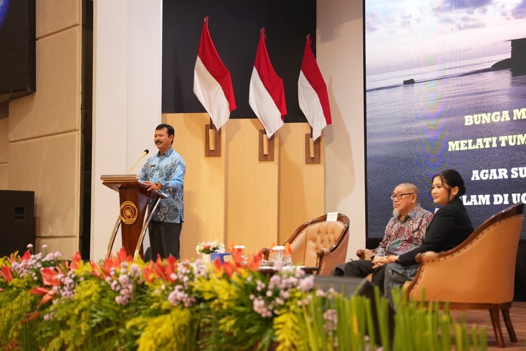 Wakil Rektor II UHT Paparkan Strategi Penguatan Profesionalisme Prajurit Laut di Seminar Hari Armada 2025