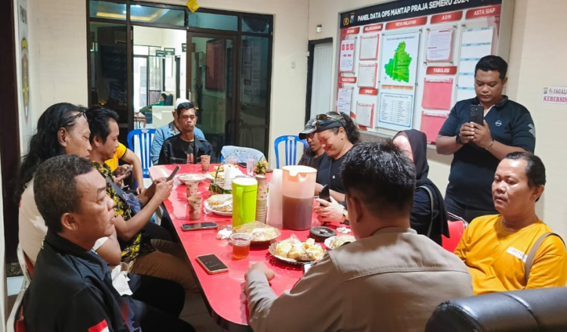 Kapolsek Menganti Perkuat Sinergi dengan Media, Tegaskan Komitmen Wujudkan “Menganti ISO”