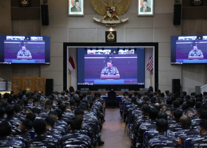 Perkuat Soliditas dan Kesiapan Tempur, Perwira Koarmada II Ikuti Pengarahan Pangkoarmada RI