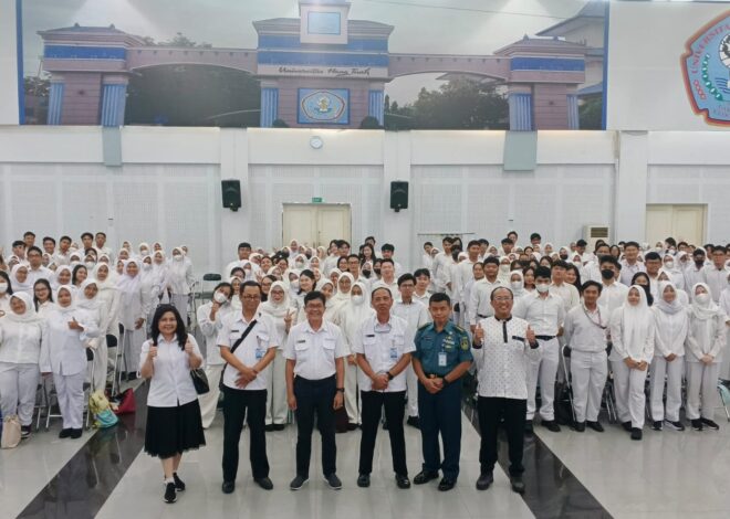 Siap Mengabdi untuk Negeri, Dokter Muda Angkatan 50 FK UHT Resmi Dibekali