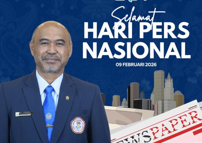 Rektor beserta Civitas Academica Universitas Hang Tuah mengucapkan