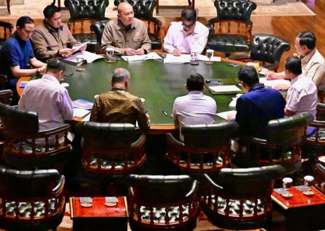 Seskab Teddy: Prabowo Ingin Sampah Lama Segera Dimanfaatkan Jadi Energi Listrik