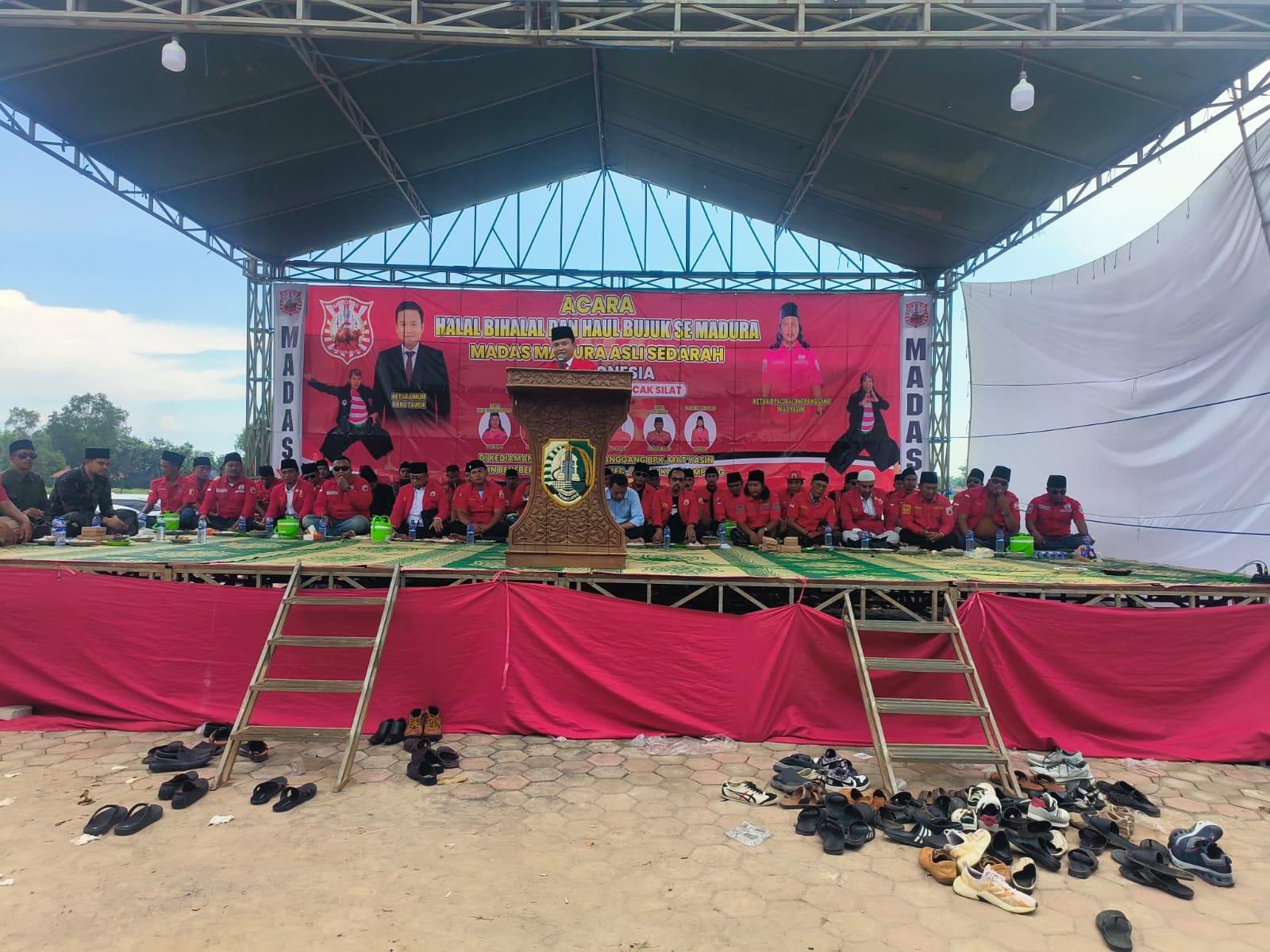 MADAS SEDARAH PERKUAT PERSATUAN MELALUI HAUL BUJU’ SEMADURA DAN HALAL BIHALAL NASIONAL