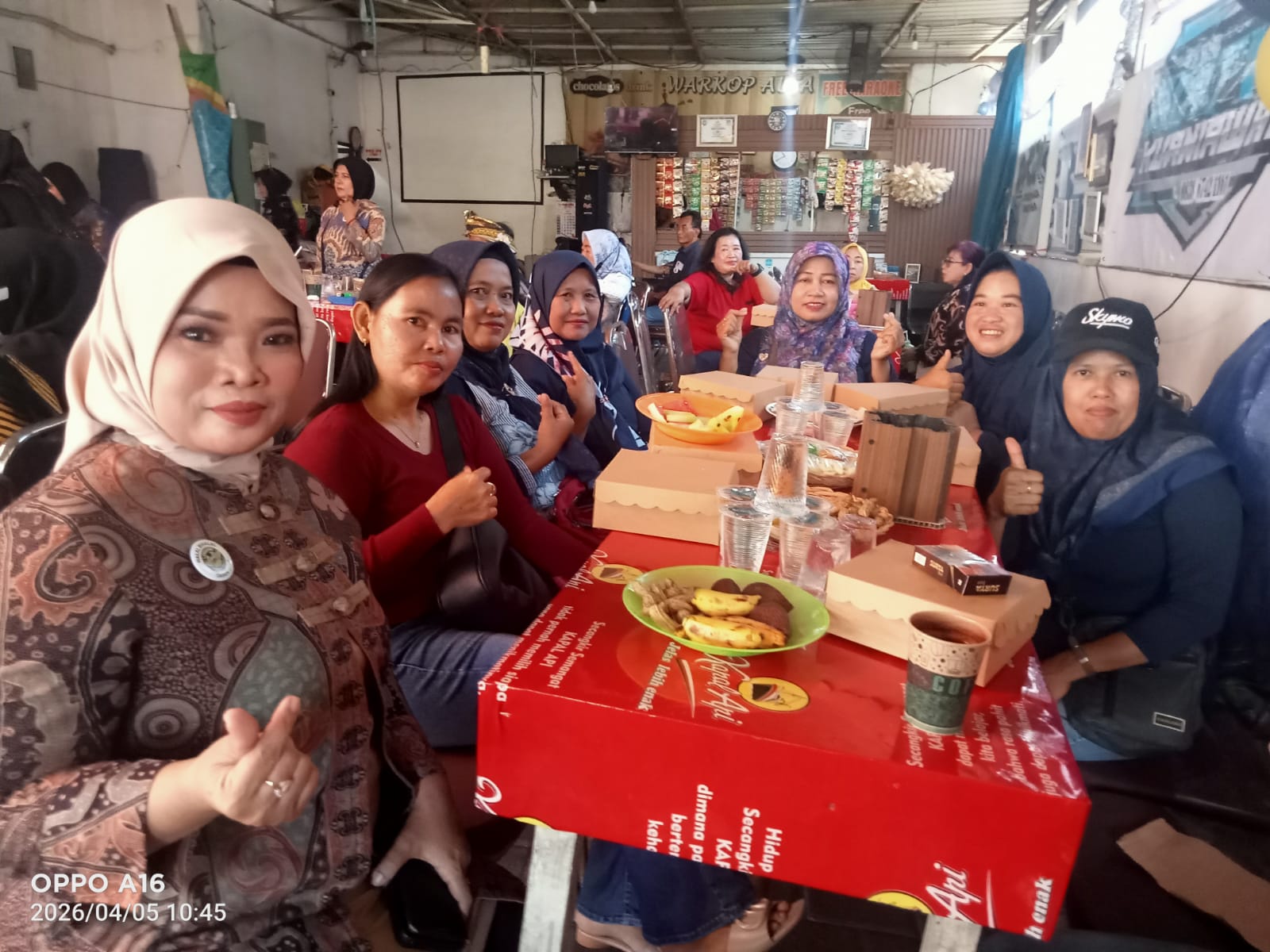 Menjaga Kerukunan Sesama Komunitas Se Surabaya” Makna Halal Bihalal LPC Surabaya