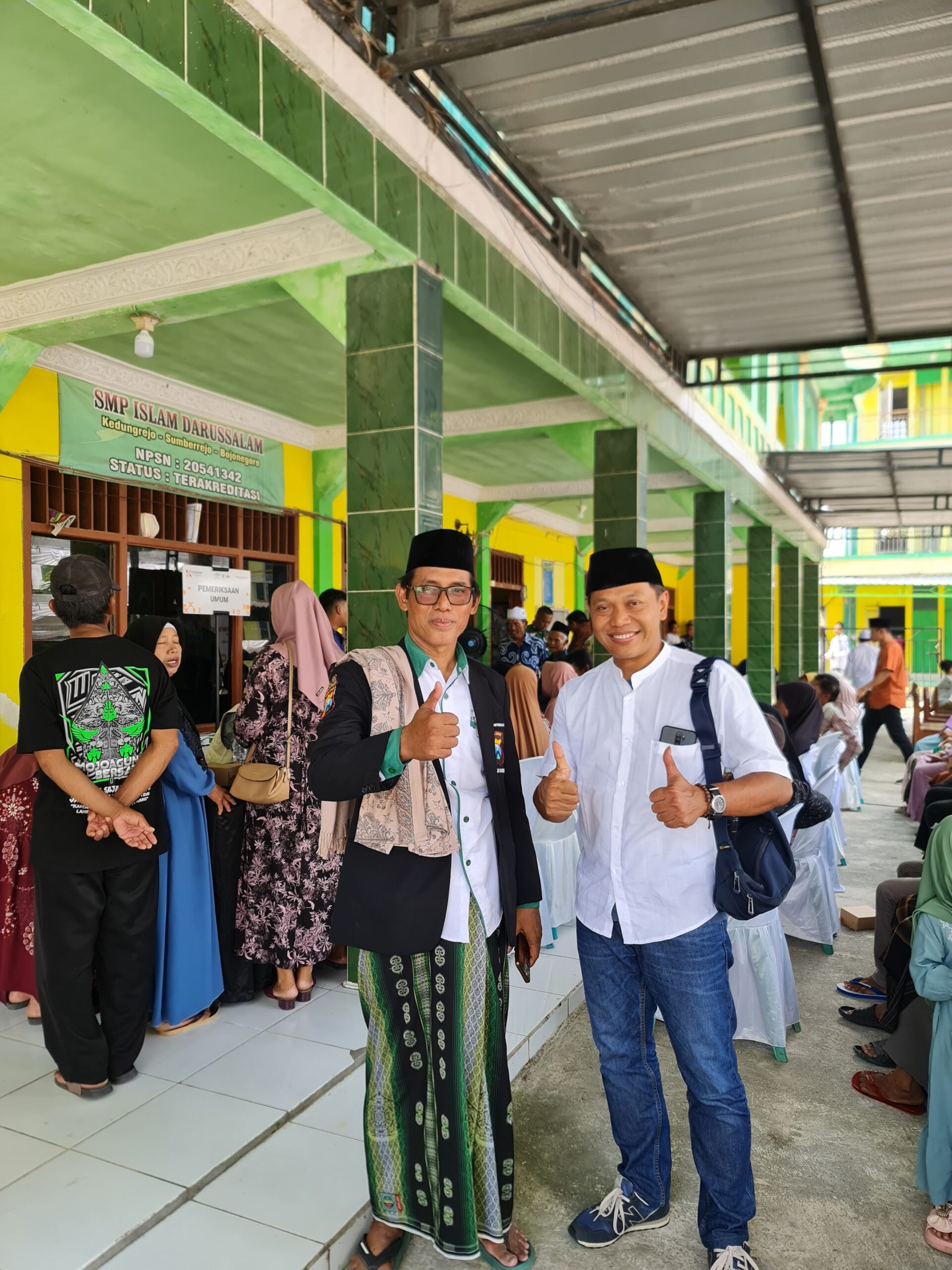 SEMARAK! BAKSOS DJARUM FOUNDATION DAN YBSI KE 89 DI PP DARUSSALAM NGAWI, 595 WARGA DILAYANI