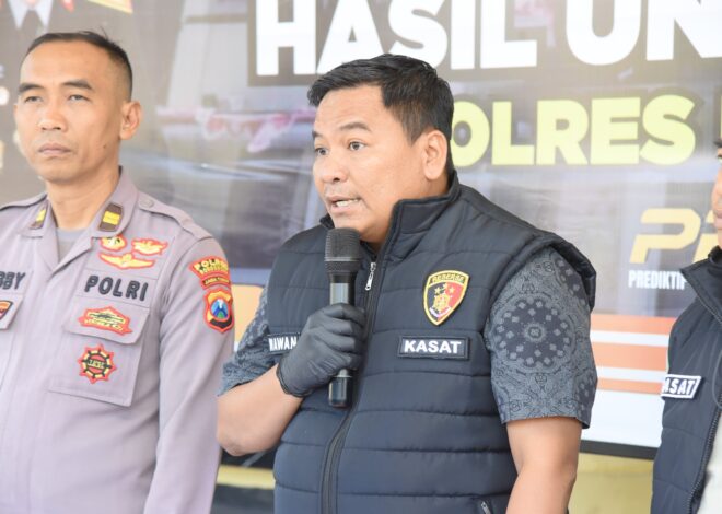 Polres Bondowoso Amankan Dua Tersangka Penimbun 1 Ton BBM Bersubsidi