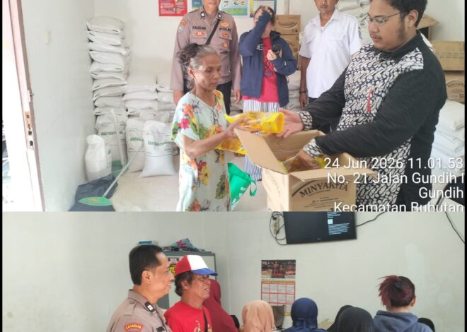 Bhabinkamtibmas Kelurahan Gundih Laksanakan Pengamanan dan Pemantauan Penyaluran Bantuan Pangan Tahap 3