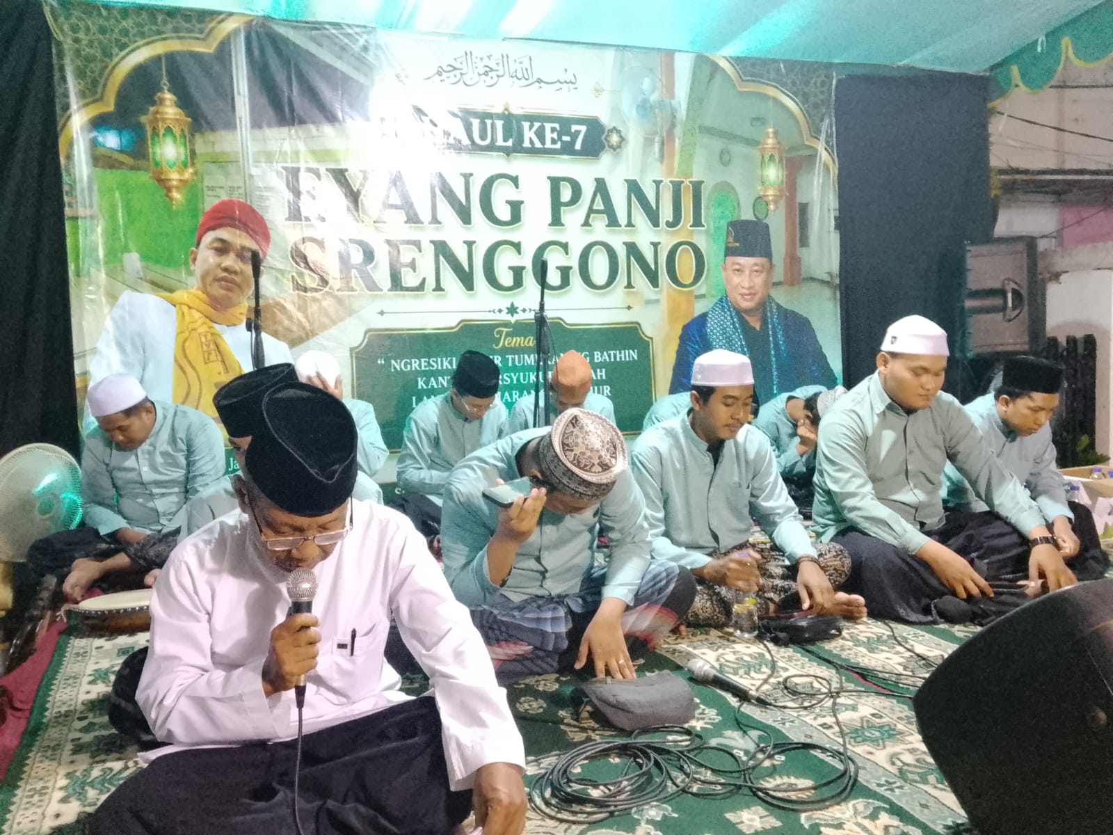 Haul Eyang Panji Srenggono Ke – 7 Di Jl. Manyar Sabrangan Di Padati Jamaah