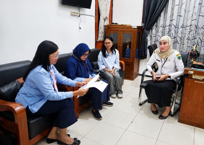 FISIP UHT dan Disporapar Sidoarjo Dukung Revitalisasi Pokdarwis Desa Wisata Gisik Cemandi